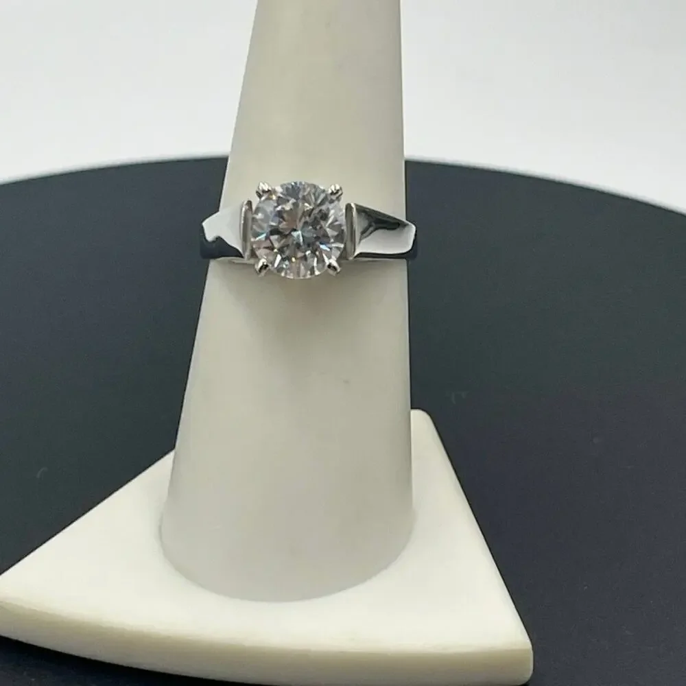 Domonique Women's Sterling Silver 925 Cubic Zirconia DQ CZ Solitaire Ring Sz 7.5
